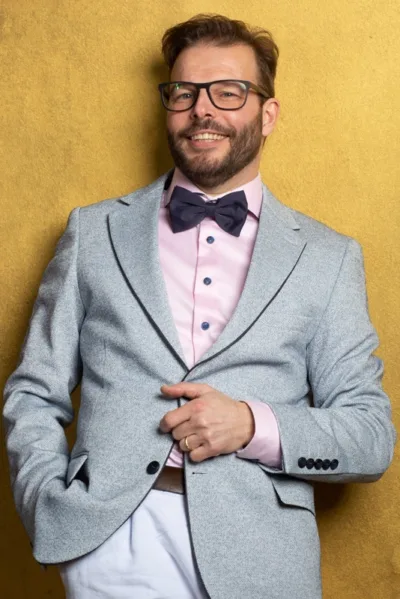 DJ Buddy Ventura – Eigenaar van Deluxe DJ Agency DJ Buddy Ventura - Eigenaar van Deluxe DJ Agency